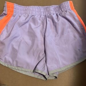 Danskin Now girl running shorts.guc